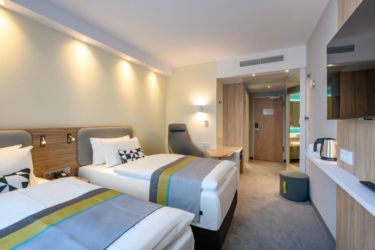 Holiday Inn Express - Fulda By Ihg Екстериор снимка
