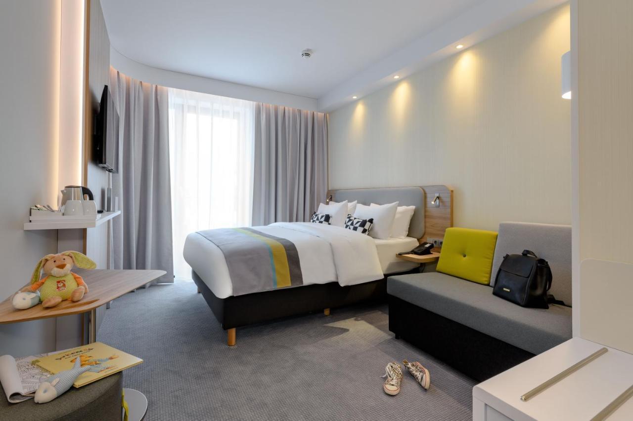 Holiday Inn Express - Fulda By Ihg Екстериор снимка